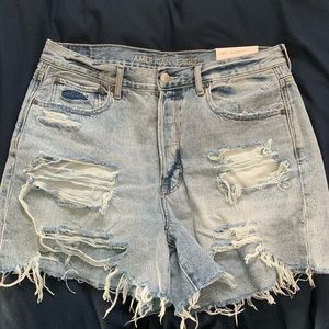 NWT American Eagle 90s boyfriend shorts